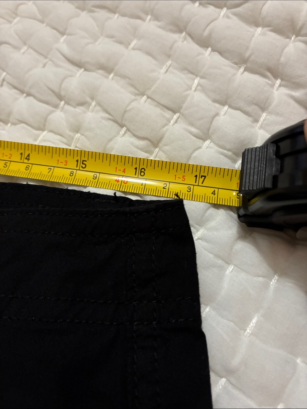Liz Claiborne Black Cargo Pants Valerie Size 12 - Picture 4 of 7